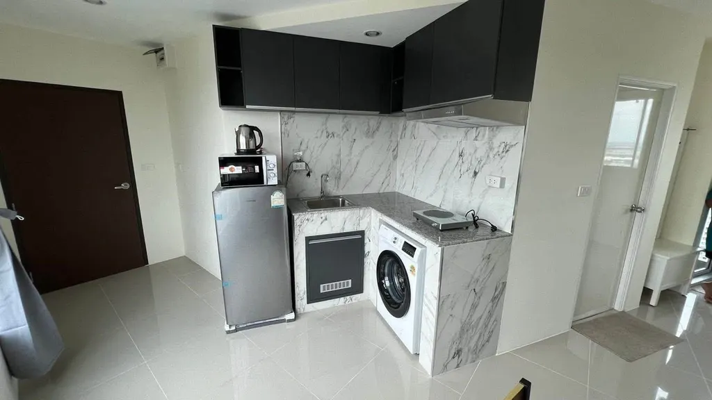 Photo 3 of listing DA-3317548: 2-bedroom condo (42.79 sq.m.) at ASAKAN Place Srinagarindra