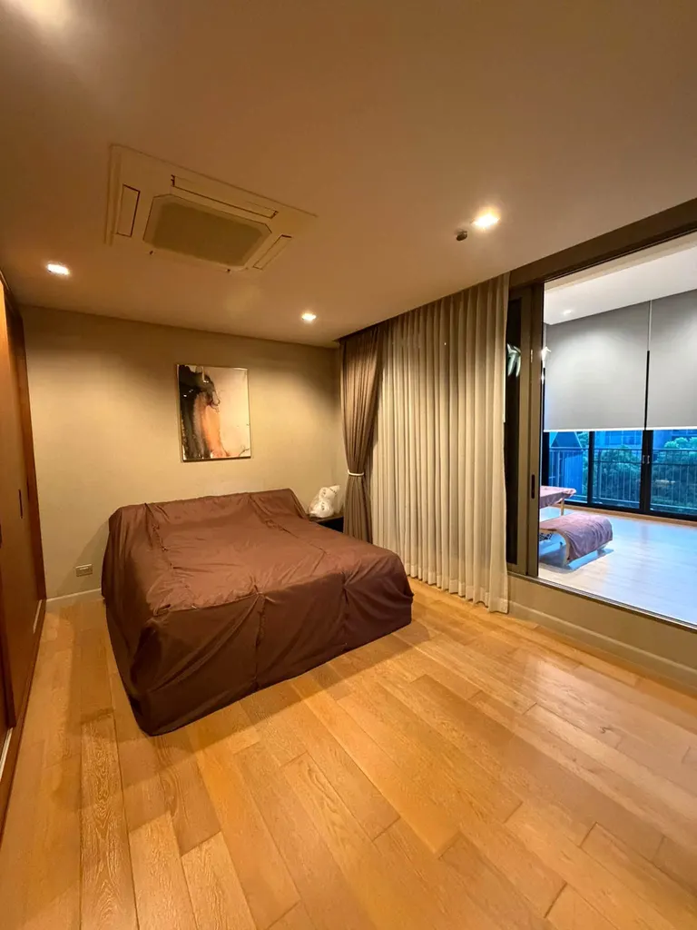 Photo 11 of listing DA-3323173: 5-bedroom house (525 sq.m.) at Artale Phatthanakarn-Thonglor