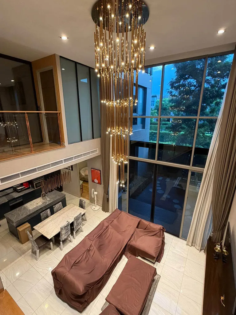 Photo 5 of listing DA-3323173: 5-bedroom house (525 sq.m.) at Artale Phatthanakarn-Thonglor