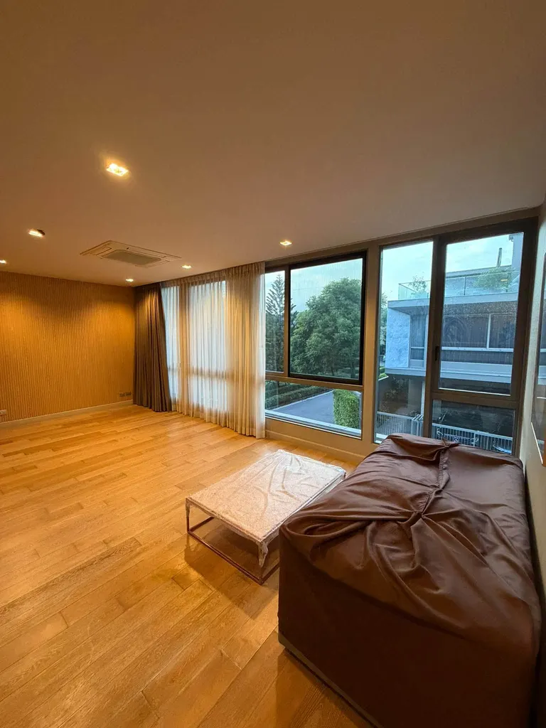 Photo 7 of listing DA-3323173: 5-bedroom house (525 sq.m.) at Artale Phatthanakarn-Thonglor