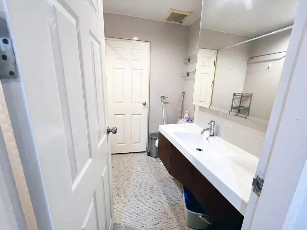 Photo 10 of listing DA-3329460: 2-bedroom condo (55 sq.m.) at Life @ Ratchada-Huaikwang