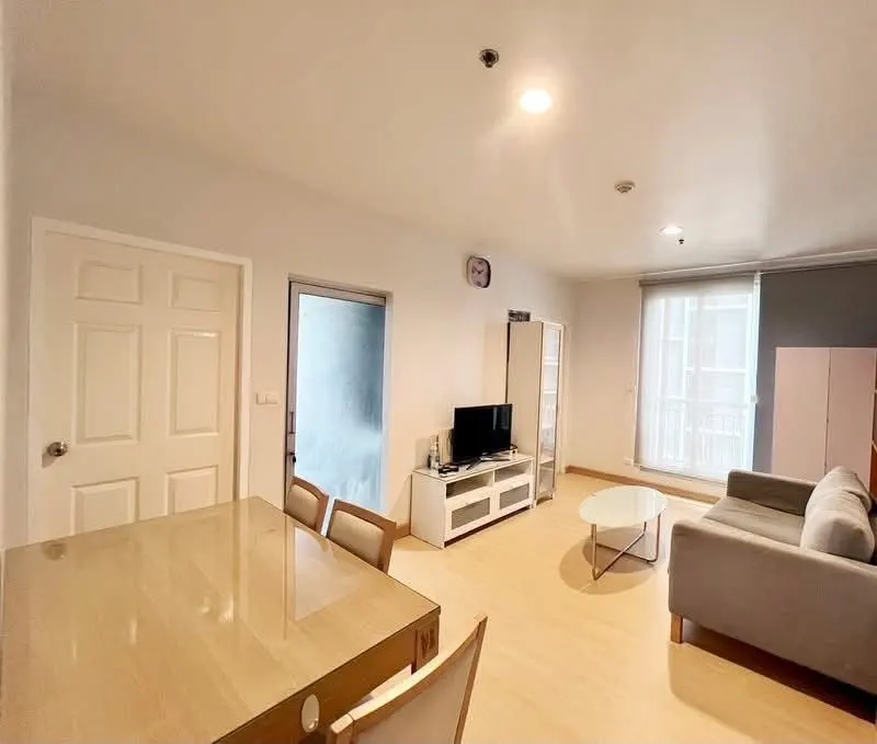 Photo 2 of listing DA-3329460: 2-bedroom condo (55 sq.m.) at Life @ Ratchada-Huaikwang