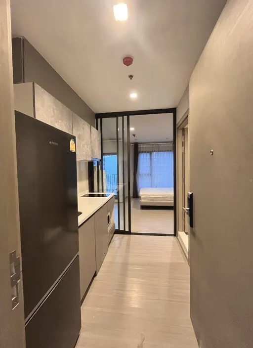 Photo 1 of listing DA-3329540: 1-bedroom condo (28 sq.m.) at Life Asoke - Rama 9