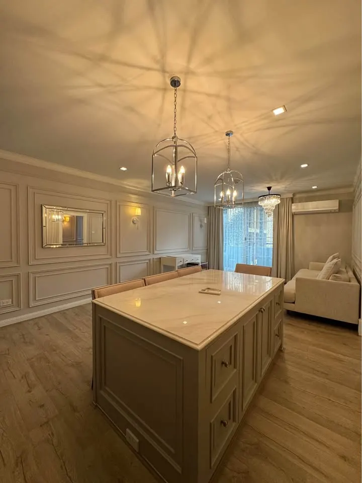Photo 2 of listing DA-3331505: 1-bedroom condo (60 sq.m.) at Baan Siri Ruedee Condominium
