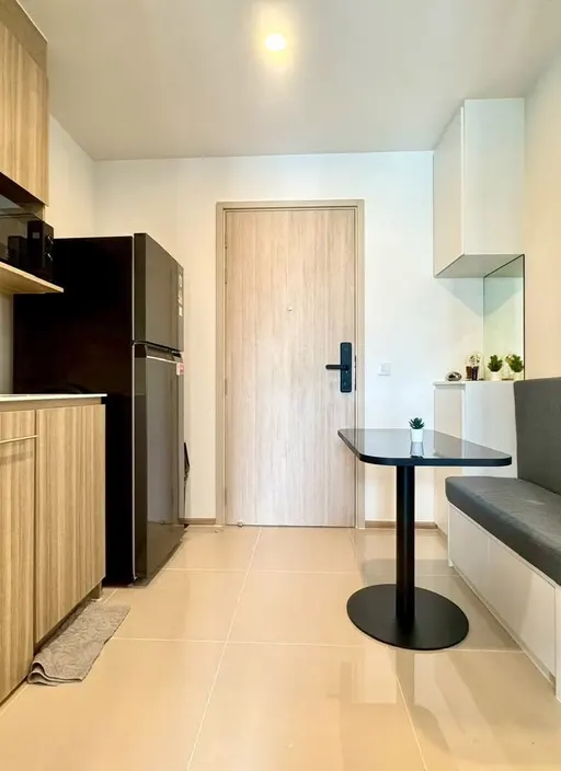 Photo 1 of listing DA-3331755: 1-bedroom condo (26.65 sq.m.) at LIFE Rama 4 - Asoke
