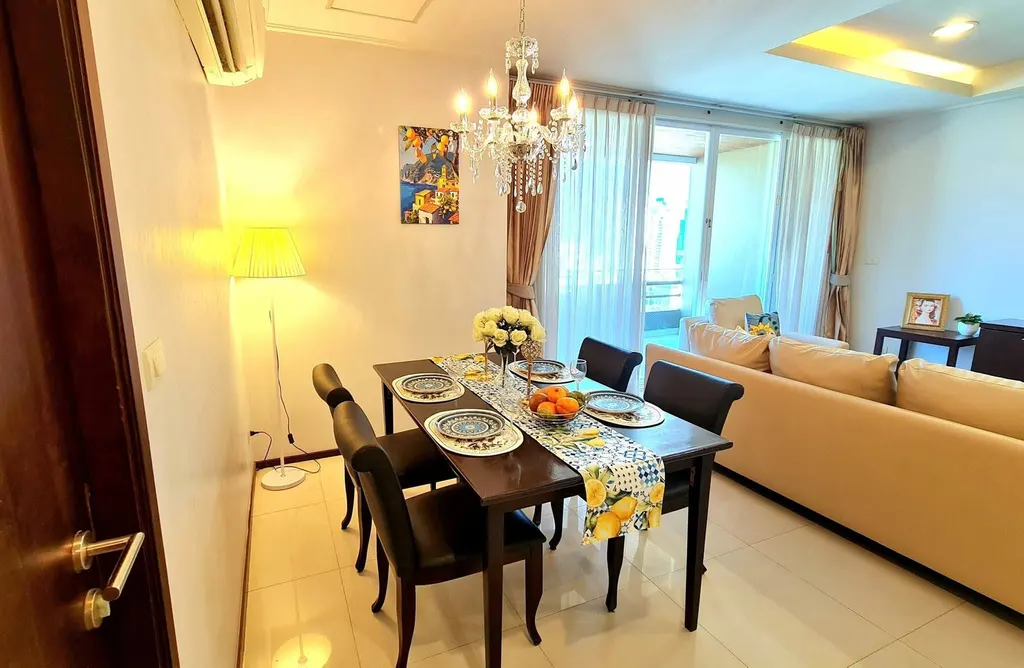 Photo 4 de l'annonce DA-3332831 : appartement avec services de 2 chambre(s) (173 m²) à Piyathip Place