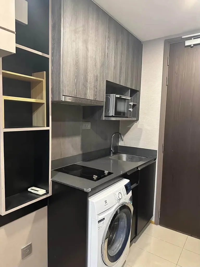Photo 9 of listing DA-3333119: 1-bedroom condo (34 sq.m.) at Ashton Chula Silom