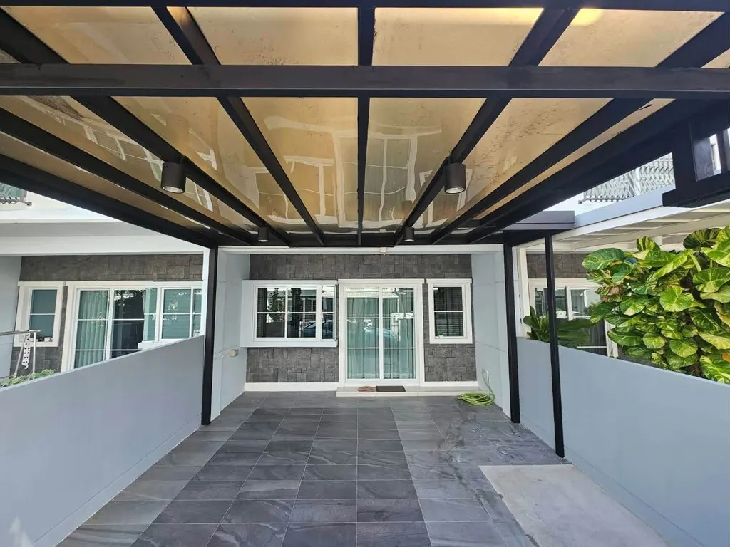 Photo 11 of listing DA-3333121: 2-bedroom townhouse (120 sq.m.) at Indy 2 Bangna-Ramkhamhaeng 2