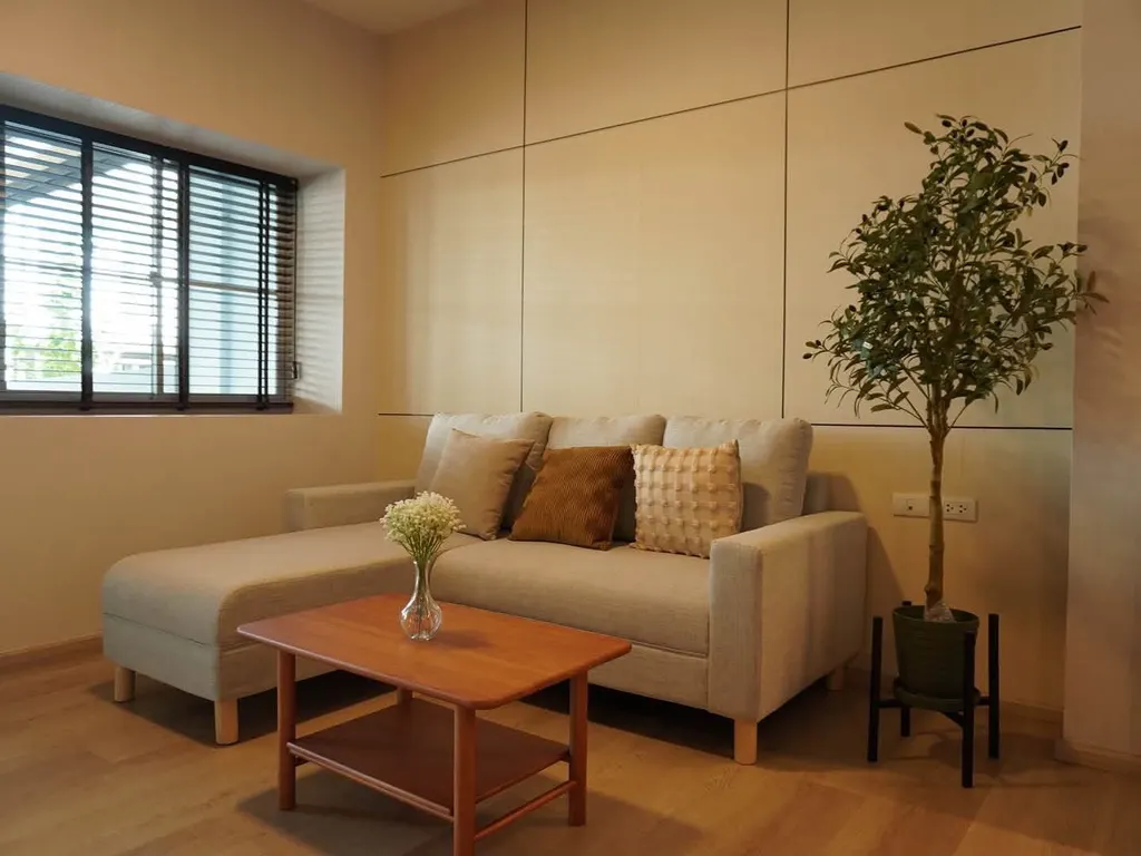Photo 2 of listing DA-3333121: 2-bedroom townhouse (120 sq.m.) at Indy 2 Bangna-Ramkhamhaeng 2