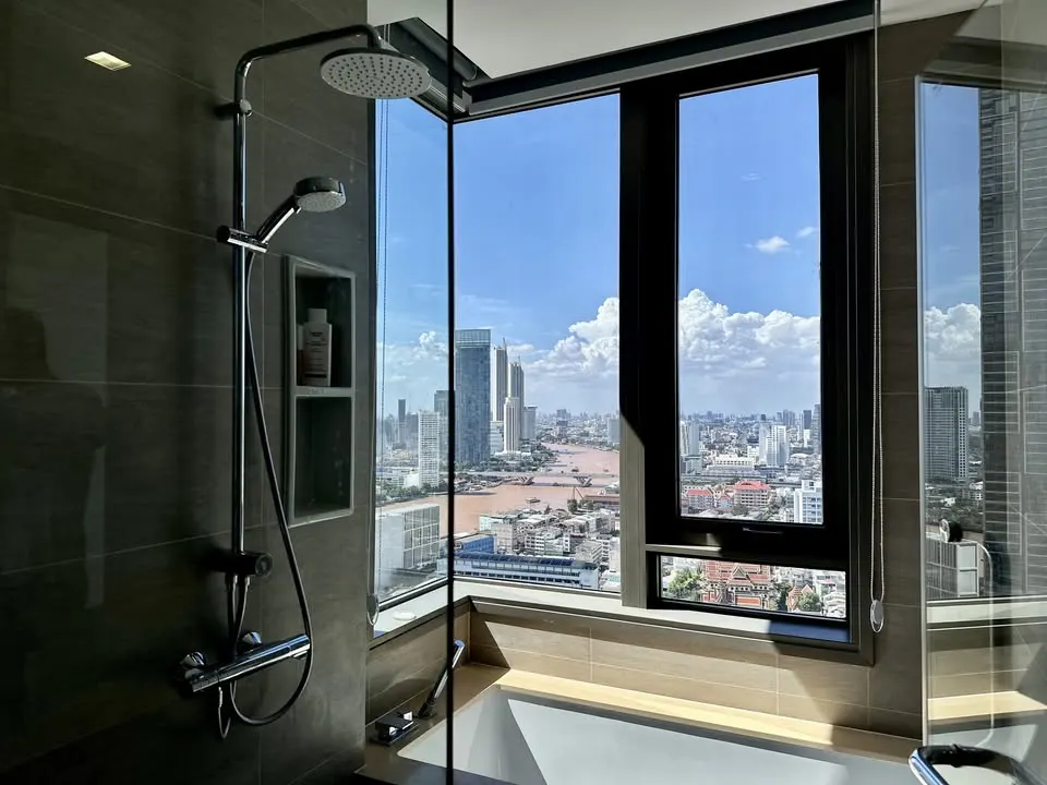 Photo 16 of listing DA-3333720: 2-bedroom condo (110 sq.m.) at Rhythm Charoenkrung Pavilion