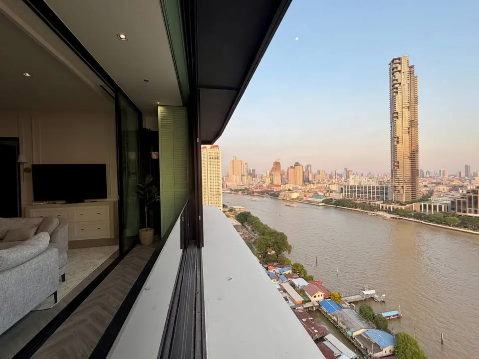 Photo 11 of listing DA-3333721: 3-bedroom condo (151.6 sq.m.) at Chapter Charoennakhorn - Riverside