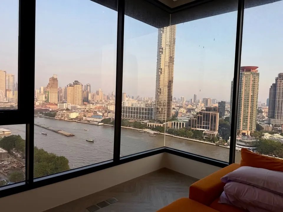 Photo 14 of listing DA-3333721: 3-bedroom condo (151.6 sq.m.) at Chapter Charoennakhorn - Riverside