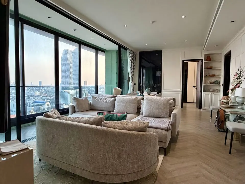 Photo 3 of listing DA-3333721: 3-bedroom condo (151.6 sq.m.) at Chapter Charoennakhorn - Riverside