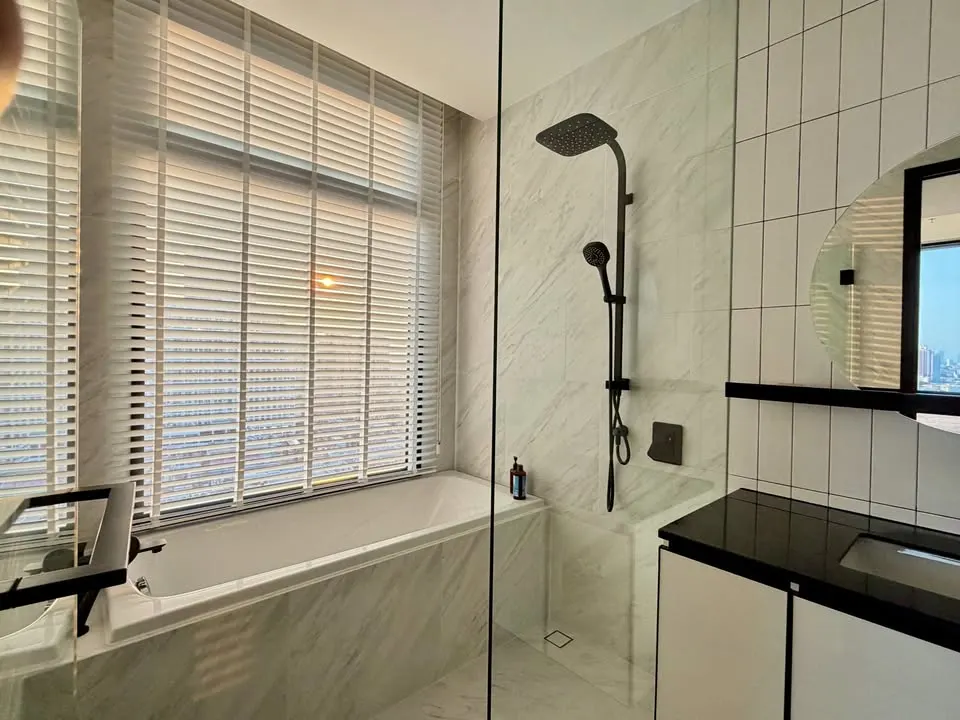 Photo 30 of listing DA-3333721: 3-bedroom condo (151.6 sq.m.) at Chapter Charoennakhorn - Riverside