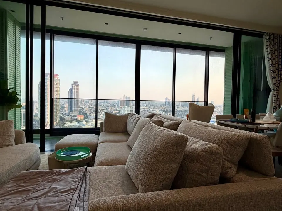 Photo 4 of listing DA-3333721: 3-bedroom condo (151.6 sq.m.) at Chapter Charoennakhorn - Riverside