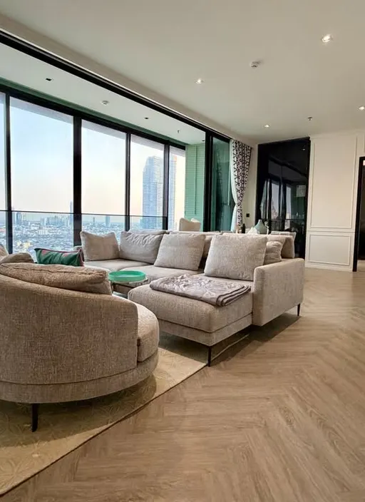 Photo 1 of listing DA-3333721: 3-bedroom condo (151.6 sq.m.) at Chapter Charoennakhorn - Riverside