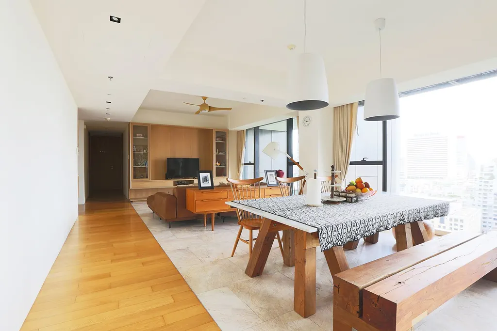 Photo 1 of listing DA-3335319: 3-bedroom condo (227 sq.m.) at The Met Sathorn