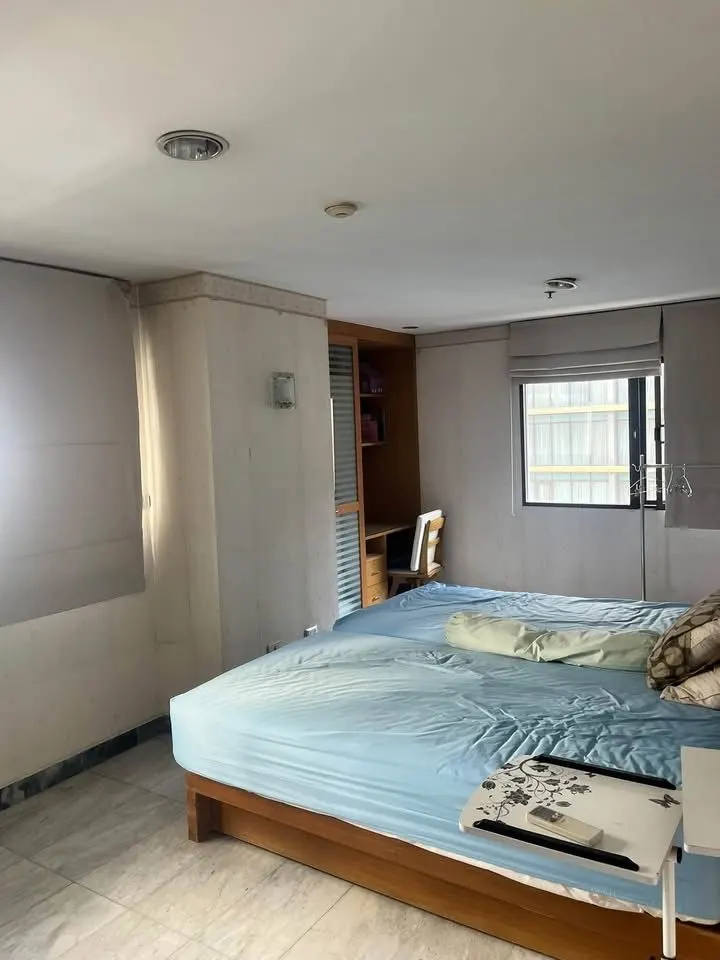Photo 2 of listing DA-3336182: 2-bedroom condo (93 sq.m.) at The Royal Place 2
