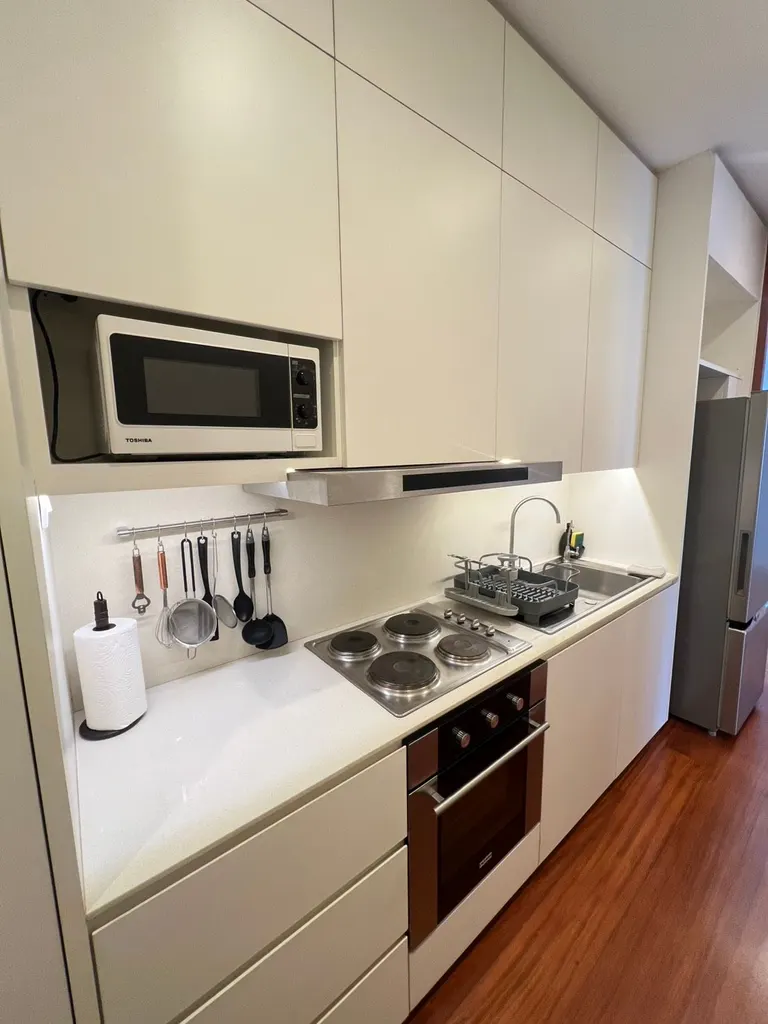 Cuisine (vue 3) de l'appartement 2 chambre(s) (110 m²) à Asok