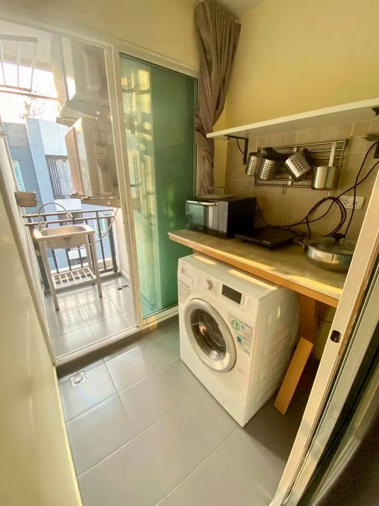 Photo 2 of listing DA-3336648: 1-bedroom condo (28 sq.m.) at Regent Home Sukhumvit 81