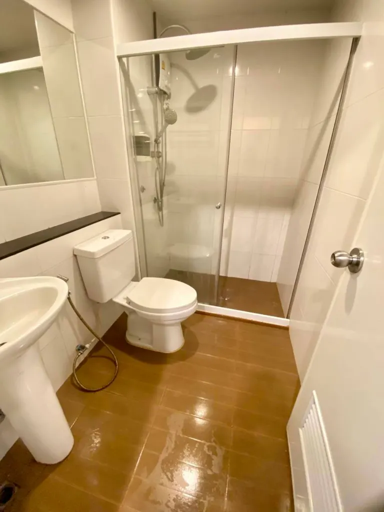 Photo 5 of listing DA-3336648: 1-bedroom condo (28 sq.m.) at Regent Home Sukhumvit 81