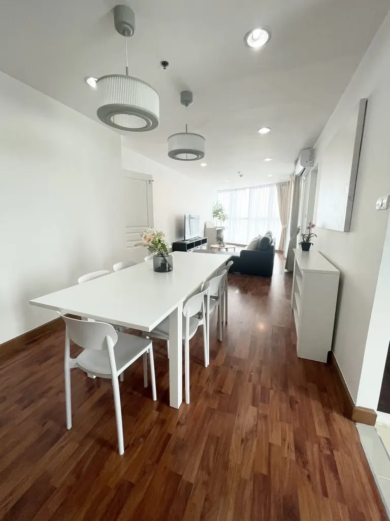 Photo 3 of listing DA-3337074: 2-bedroom condo (90 sq.m.) at Bangkok Horizon Ramkhamhaeng