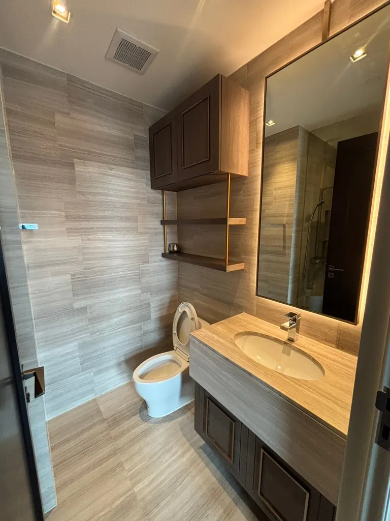 Photo 12 of listing DA-3337079: 2-bedroom condo (87 sq.m.) at The Diplomat 39