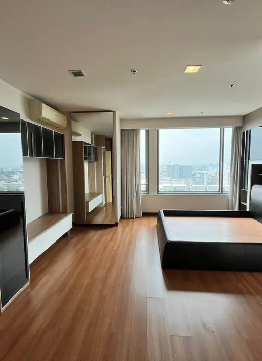 Photo 1 of listing DA-3337081: 2-bedroom condo (70 sq.m.) at Vantage Ratchavipa Condominium