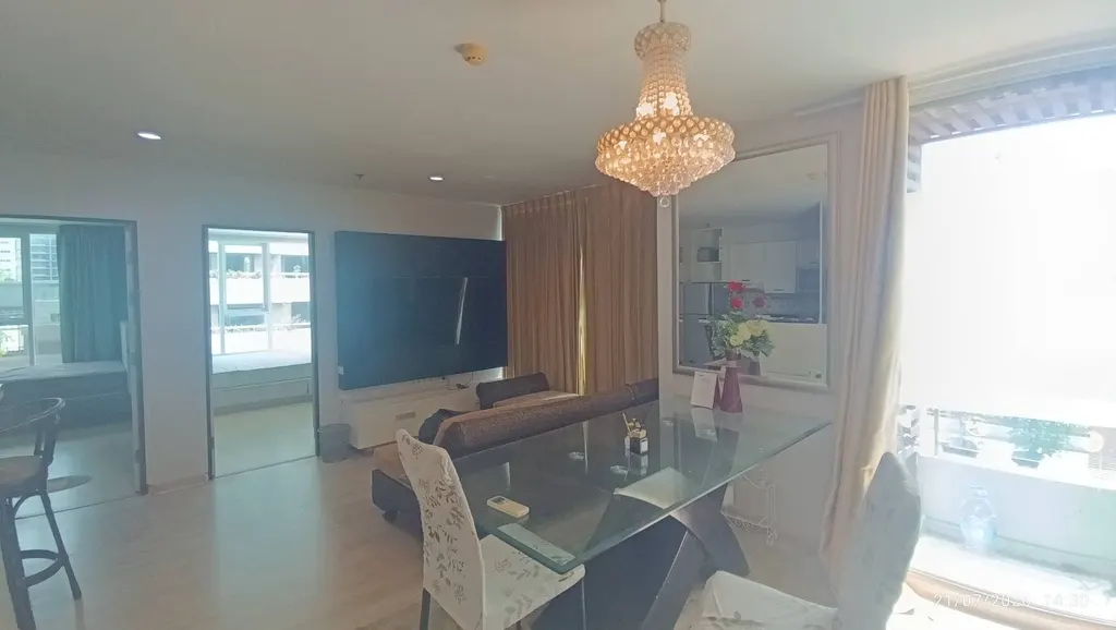 Photo 2 of listing DA-3337111: 2-bedroom condo (63 sq.m.) at Sukhumvit Living Town