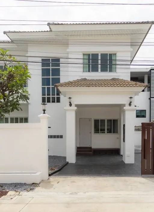 Photo 1 of listing DA-3337140: 3-bedroom house (200 sq.m.)