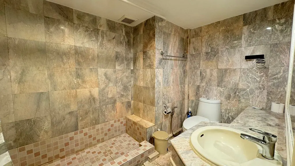 Photo 7 of listing DA-3340051: 1-bedroom condo (55.74 sq.m.) at Saranjai Mansion Condominium