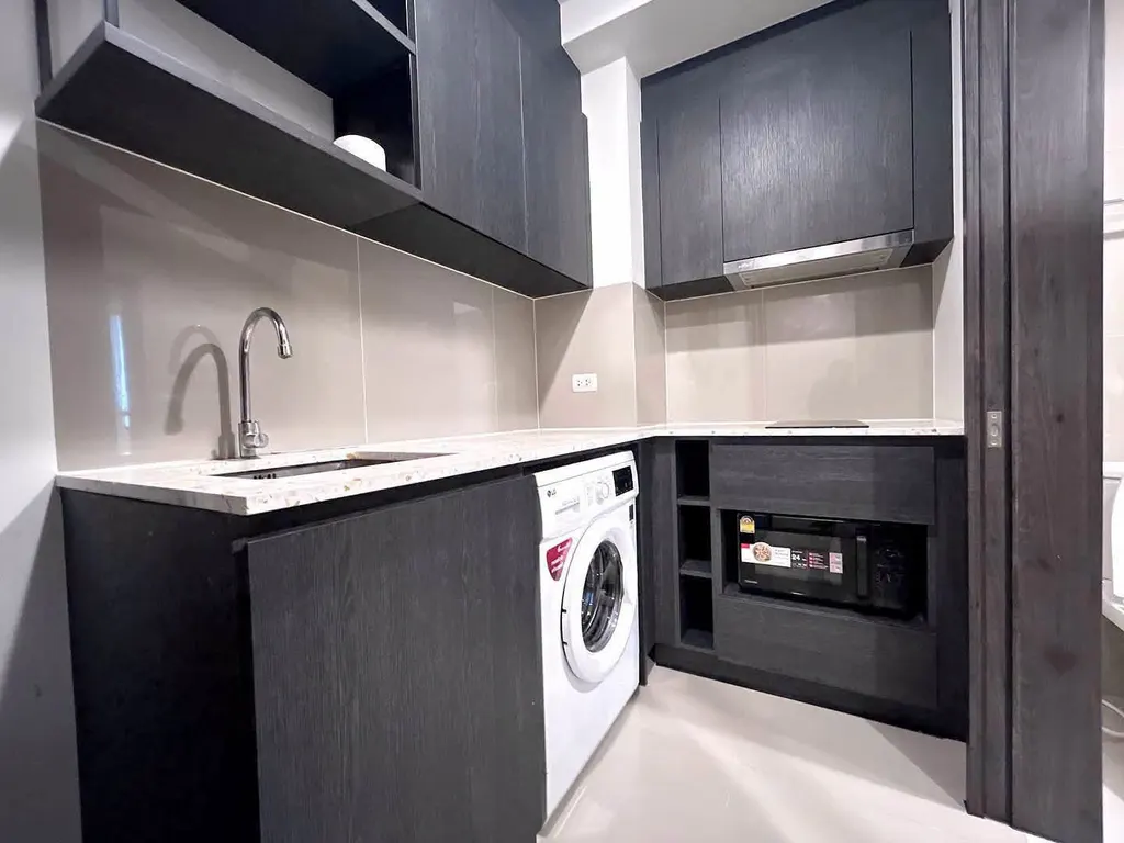 Photo 4 of listing DA-3340235: 1-bedroom condo (35 sq.m.) at XT Huaikhwang