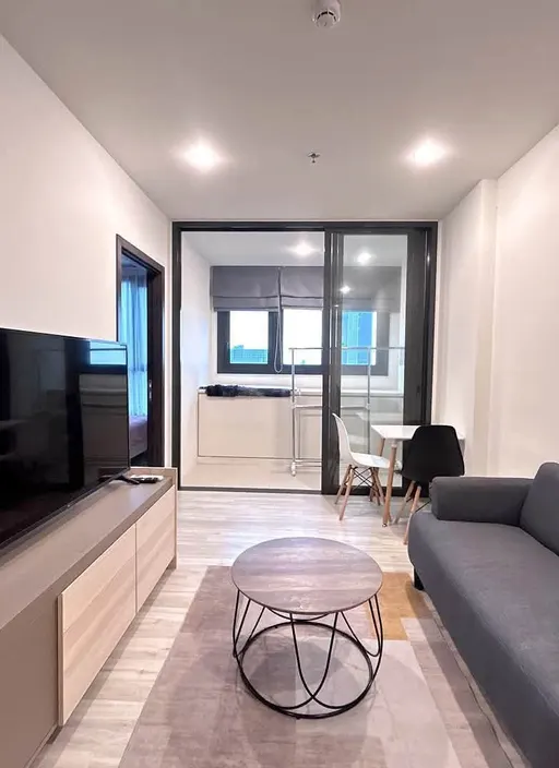 Photo 1 of listing DA-3340235: 1-bedroom condo (35 sq.m.) at XT Huaikhwang
