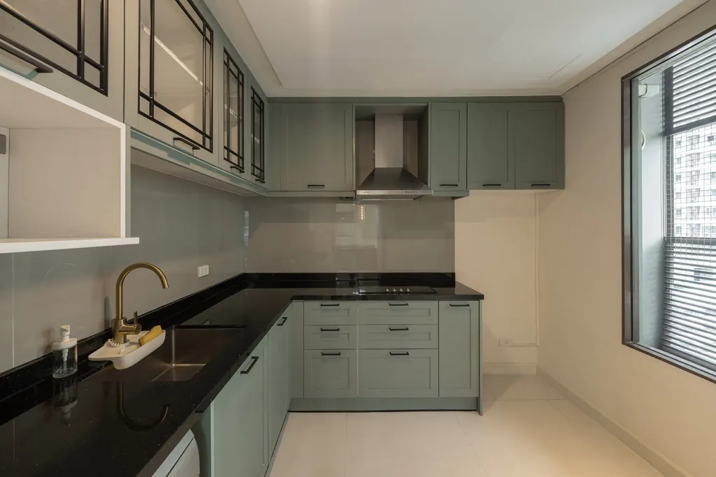Photo 3 of listing DA-3340696: 3-bedroom condo (180 sq.m.) at The Emporio Place