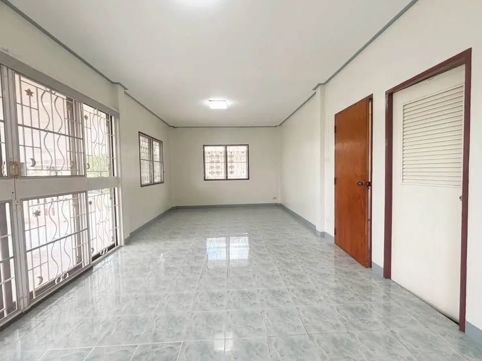 Photo 2 of listing DA-3340812: 3-bedroom house (200 sq.m.)