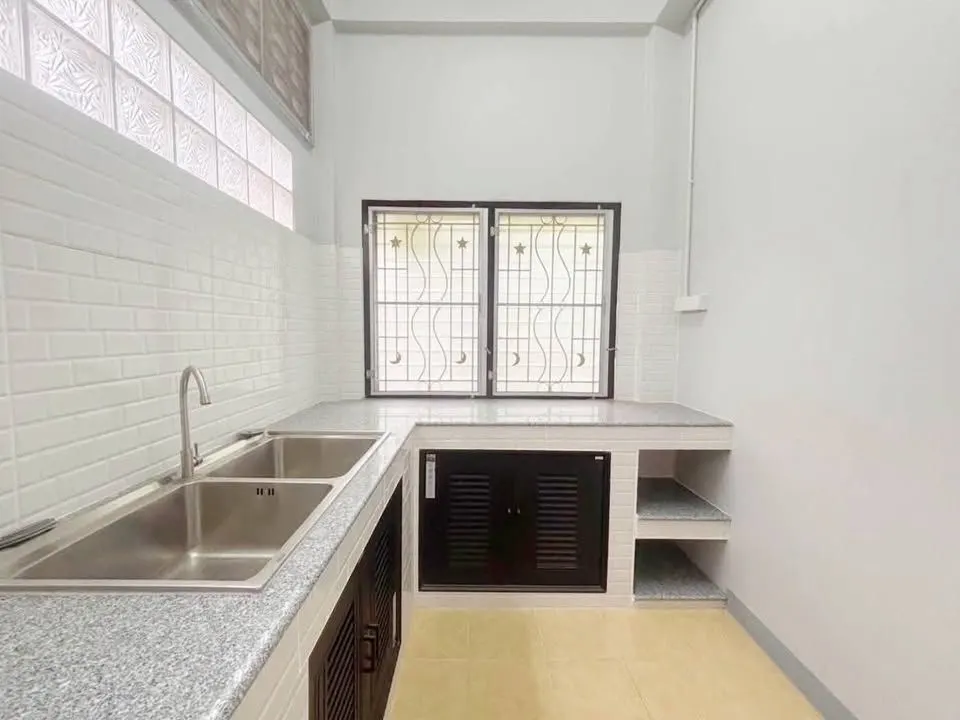Photo 9 of listing DA-3340812: 3-bedroom house (200 sq.m.)