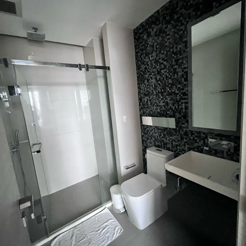 Photo 4 de l'annonce DA-3340852 : condo de 1 chambre(s) (35 m²) à The Room Sathorn - St. Louis
