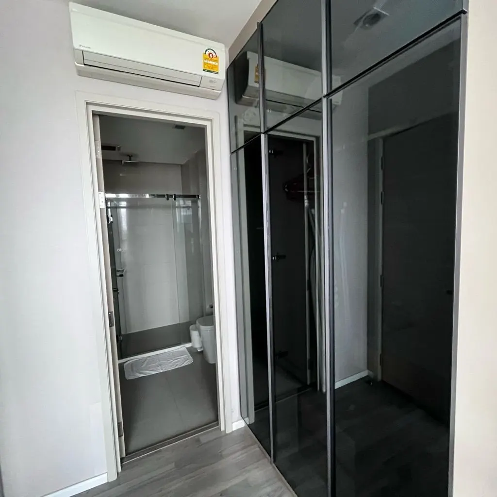 Photo 3 de l'annonce DA-3340852 : condo de 1 chambre(s) (35 m²) à The Room Sathorn - St. Louis