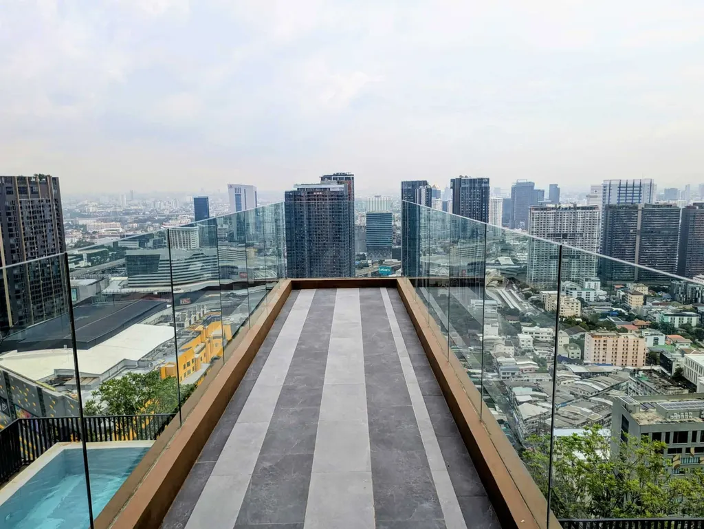 Photo 8 of listing DA-3340884: 1-bedroom condo (15 sq.m.) at Metris District Ladprao