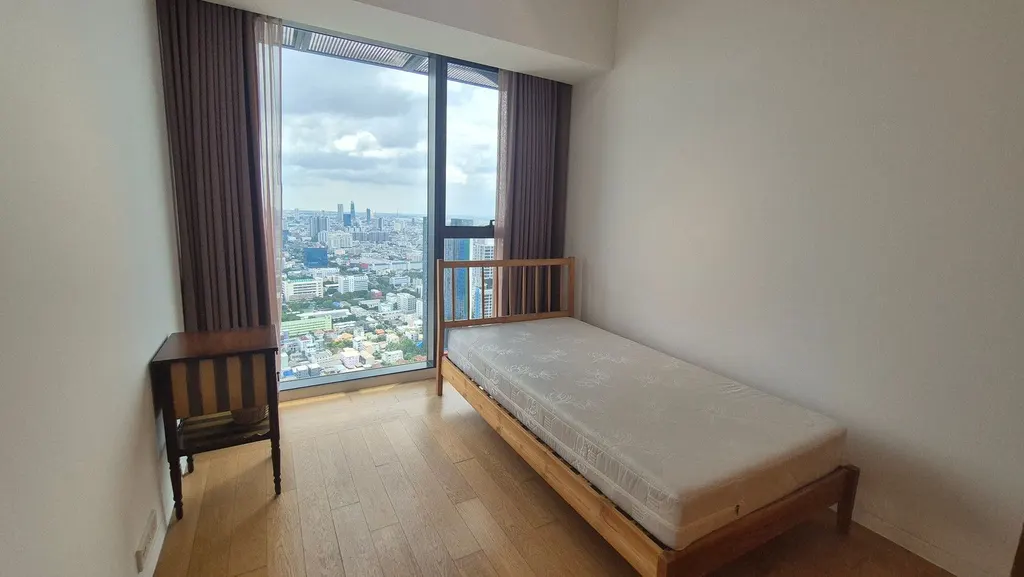 Photo 16 of listing DA-3340905: 3-bedroom condo (198 sq.m.) at The Met Sathorn