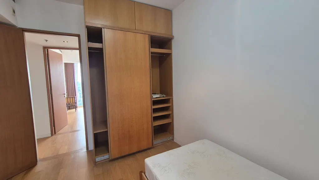 Photo 17 of listing DA-3340905: 3-bedroom condo (198 sq.m.) at The Met Sathorn