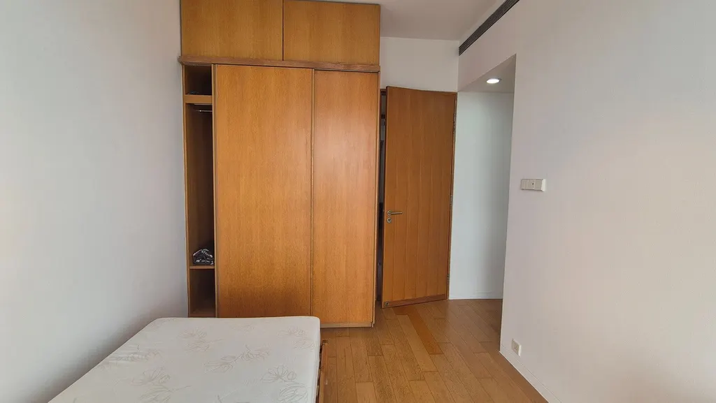 Photo 20 of listing DA-3340905: 3-bedroom condo (198 sq.m.) at The Met Sathorn