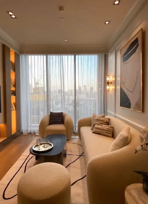 Photo 1 of listing DA-3340910: 1-bedroom condo (58 sq.m.) at 28 Chidlom