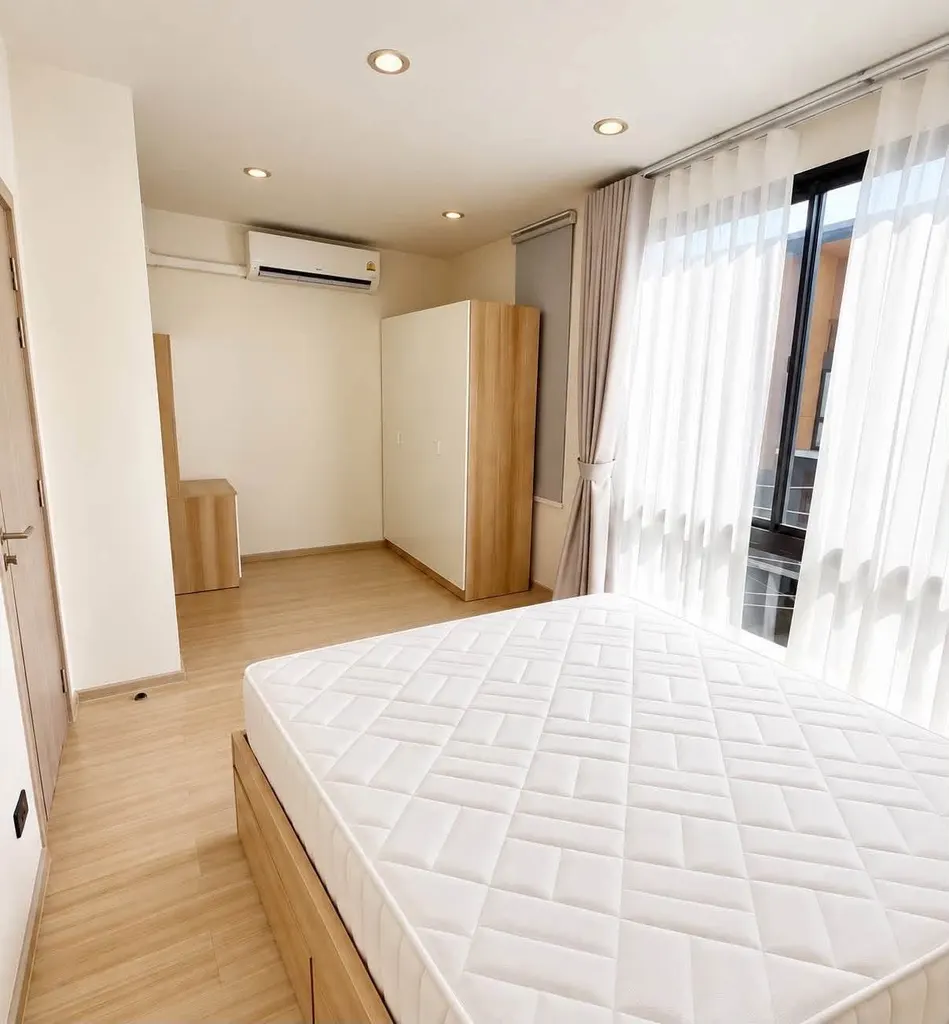 Photo 10 de l'annonce DA-3340918 : maison de ville 3 chambre(s) (210 m²) à Shizen Phatthanakan 32