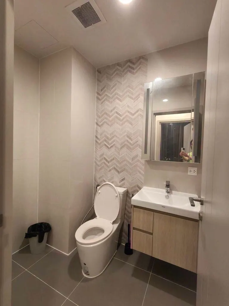 Photo 8 of listing DA-3340934: 2-bedroom condo (50 sq.m.) at Oka Haus Sukhumvit 36