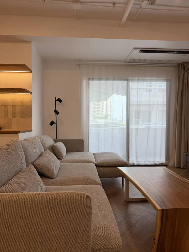 Photo 4 of listing DA-3340936: 3-bedroom condo (143 sq.m.) at Richmond Palace Condominium