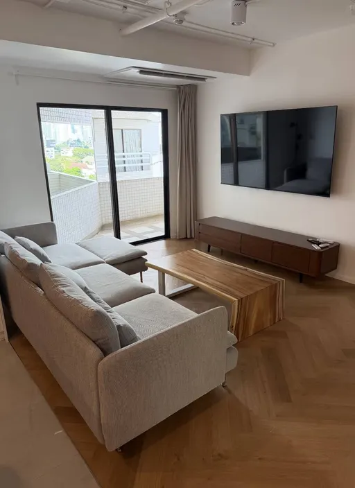 Photo 1 of listing DA-3340936: 3-bedroom condo (143 sq.m.) at Richmond Palace Condominium