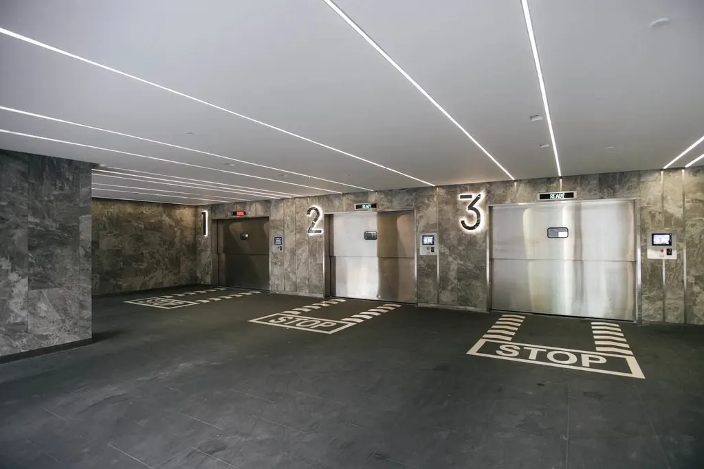 Photo 3 of listing DA-3342718: 1-bedroom condo (50 sq.m.) at Knightsbridge Space Ratchayothin