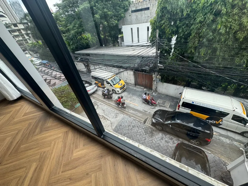 Photo 8 of listing DA-3342731: commercial building (shophouse) (131 sq.m.) in Phrom Phong