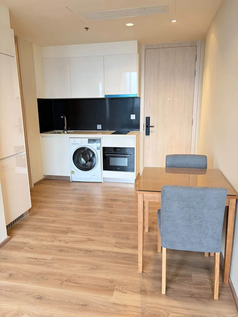 Photo 8 of listing DA-3345528: 1-bedroom condo (31 sq.m.) at Noble Form Thonglor